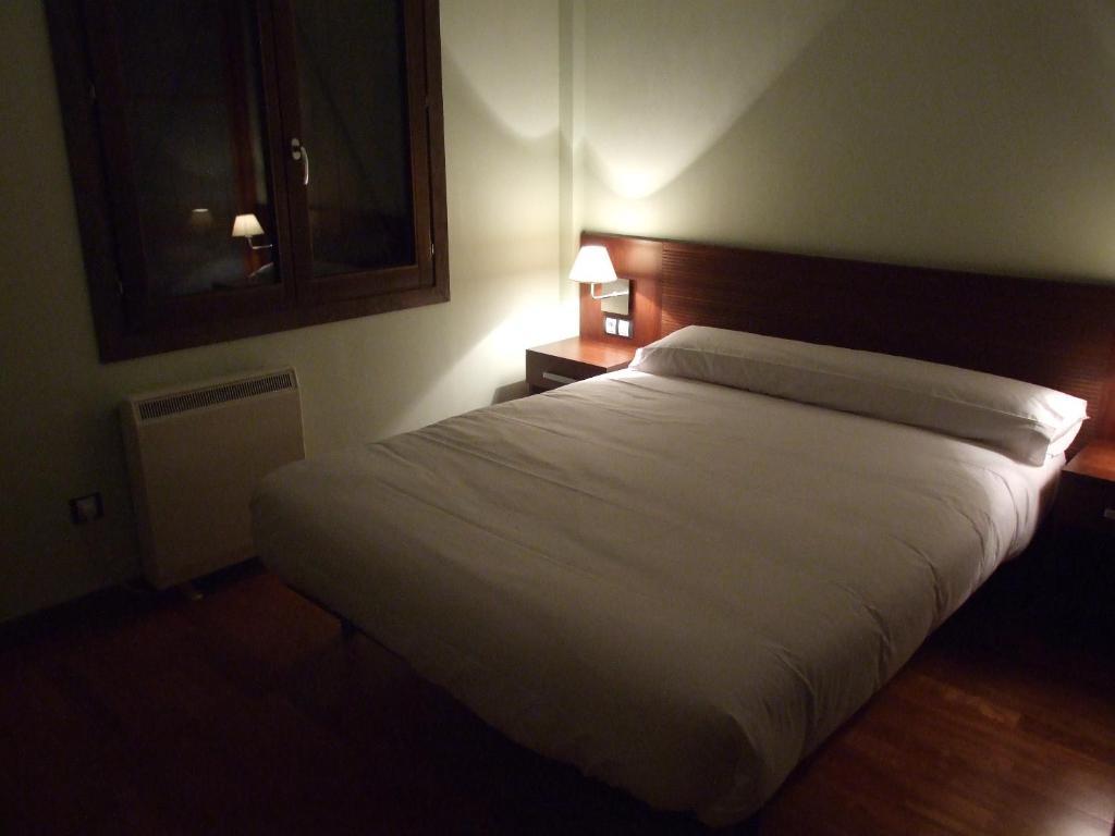 Roca Nevada Suites Villanúa Værelse billede